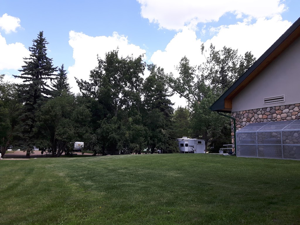 Rainbow Valley Campground 119 Whitemud Dr NW, Edmonton, AB T6R 2V4, Canada