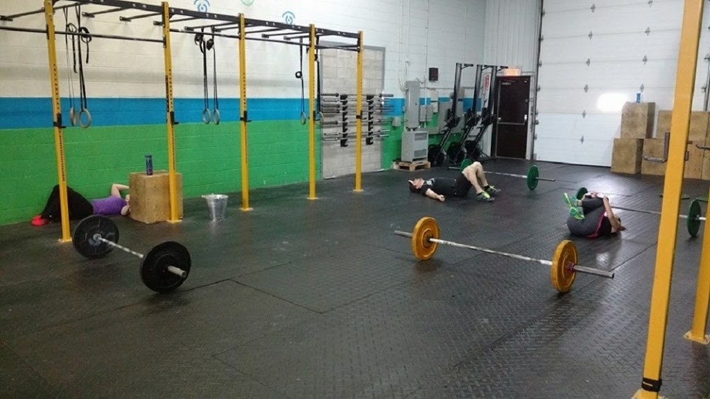 Gym LEscouade - Crossfit 132 | 1584 Rue Jean-Lachaîne, Sainte-Catherine, QC J5C 1C2, Canada | Phone: (450) 845-4445