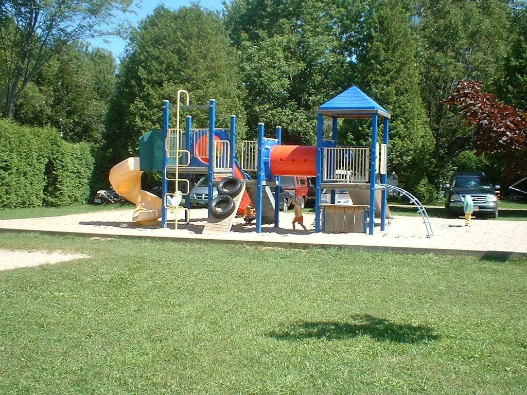 Aintree Trailer Park Ltd | Huron Township Concession 12, Kincardine, ON N2Z 2X3, Canada | Phone: (877) 396-8533