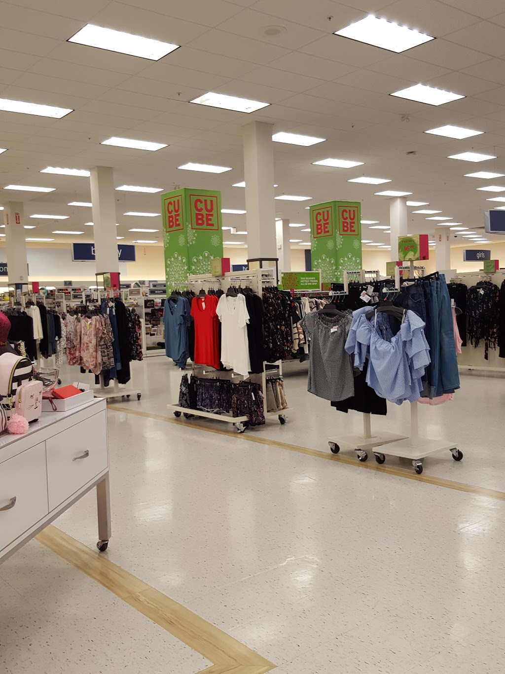 Marshalls | 1405 Upper James St, Hamilton, ON L9B 1K2, Canada | Phone: (905) 574-9837