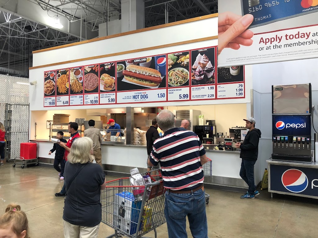 Costco Food court | 6700 Island Hwy N, Nanaimo, BC V9V 1K8, Canada | Phone: (250) 390-3231