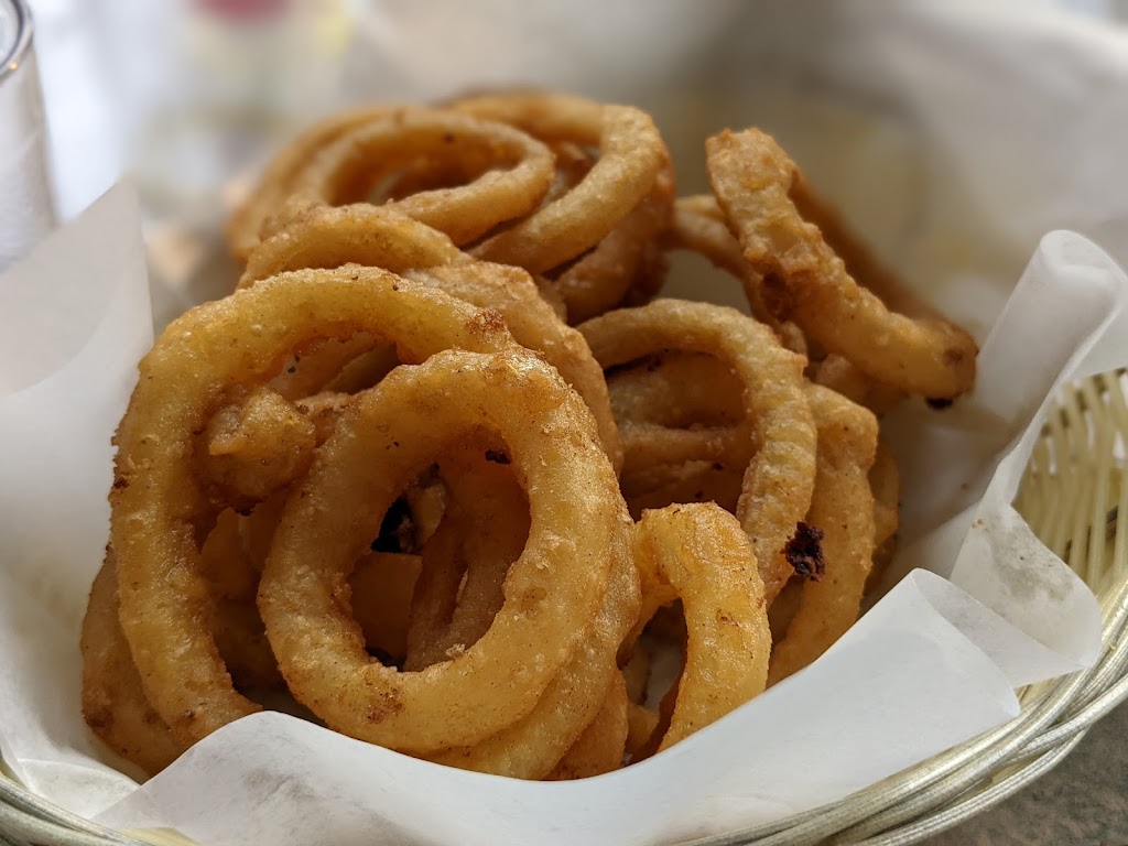 Restaurant Le Rapide | 556 Rue du Portage, Mont-Laurier, QC J9L 2A4, Canada | Phone: (819) 623-3822