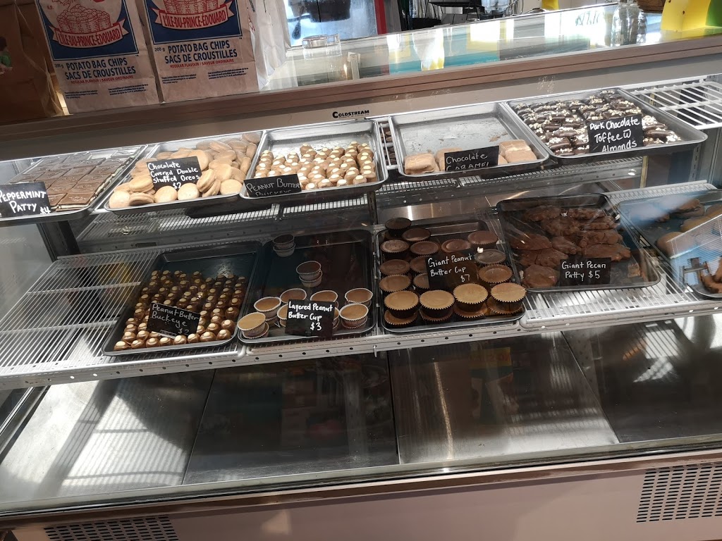 Gateway Lobster Shop | 103 Abegweit Blvd, Borden-Carleton, PE C0B 1X0, Canada | Phone: (902) 437-2070
