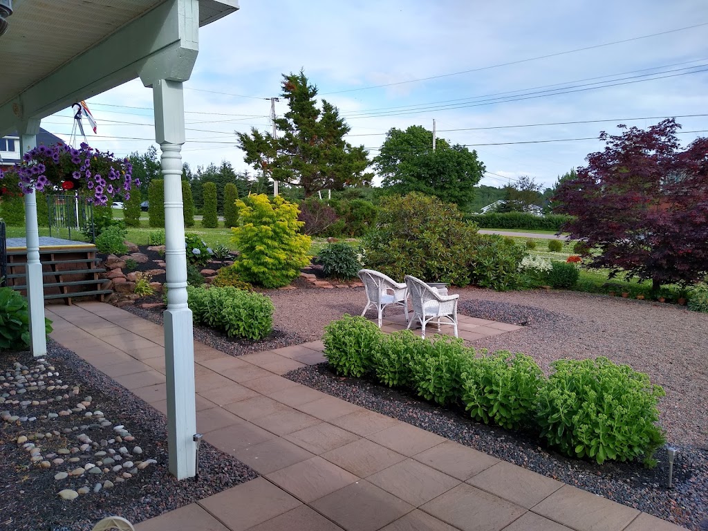 Seaview Crestwood House B&B | 21 Crestwood Ave, Stratford, PE C1B 1M1, Canada | Phone: (902) 388-6668