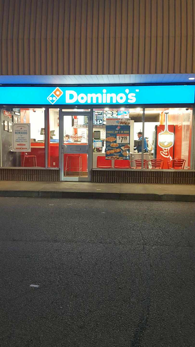 Dominos Pizza | 889 Exmouth St, Sarnia, ON N7T 5R3, Canada | Phone: (519) 332-3733