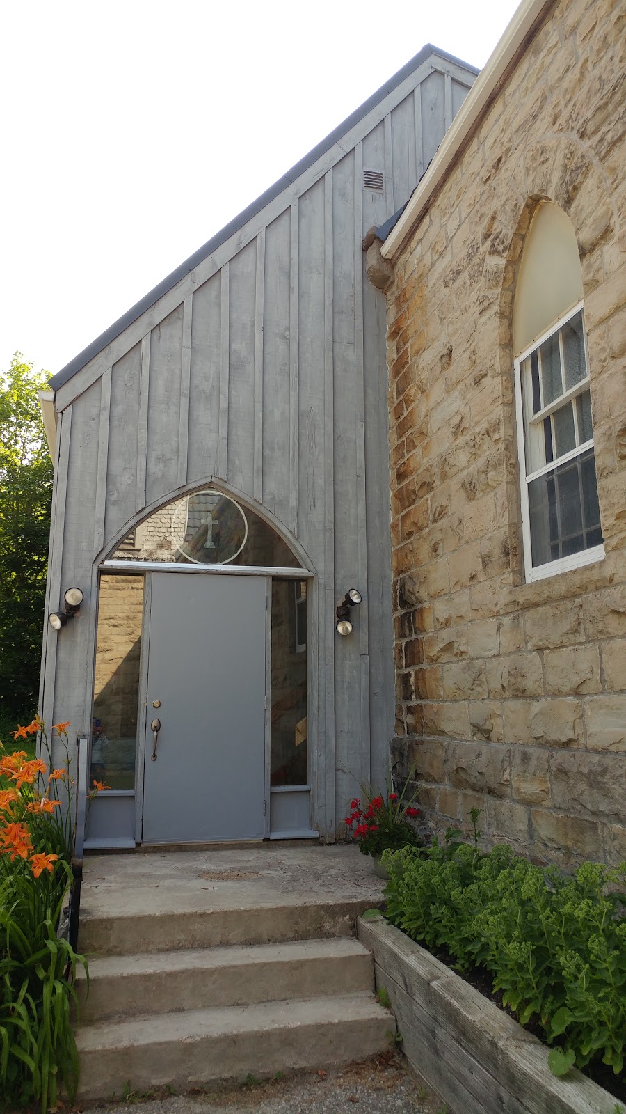 Belfountain Village Church | 17258 Old Main St, Belfountain, ON L7K 0E6, Canada | Phone: (519) 927-3165