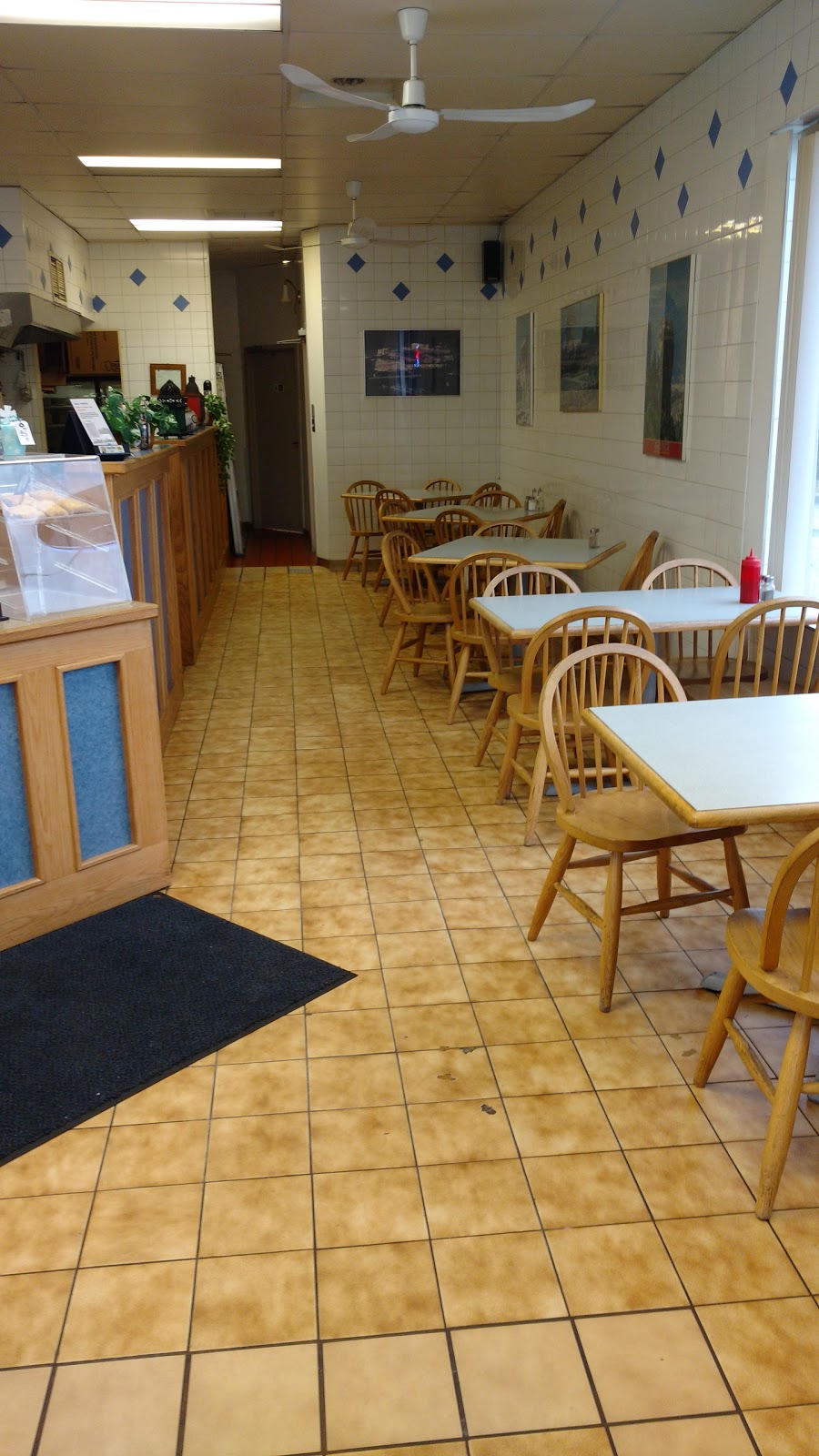 Little Greek House | 5635 Tecumseh Rd E, Windsor, ON N8T 1C8, Canada | Phone: (519) 944-2480