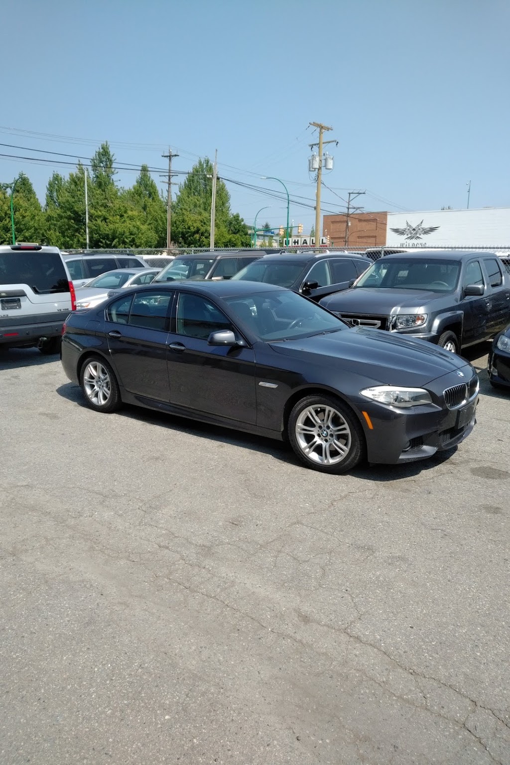 Blue Star Motors | 1365 Main St, North Vancouver, BC V7J 1C4, Canada | Phone: (604) 877-0618