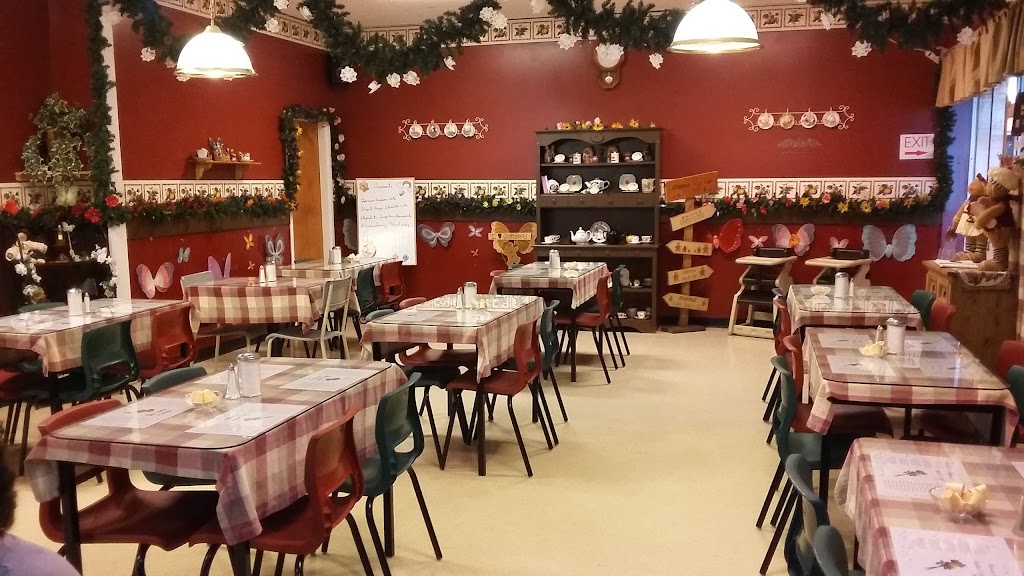 Shelburne Mall | 115 King St, Shelburne, NS B0W 1G0, Canada | Phone: (902) 875-2579