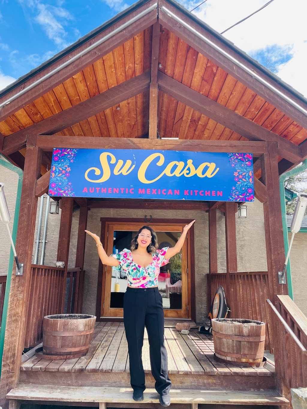 Su Casa Authentic Mexican Kitchen | 5388 BC-93, Fairmont Hot Springs, BC V0B 1L2, Canada | Phone: (778) 525-0022