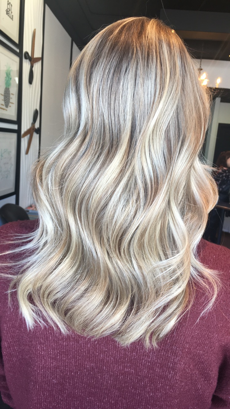 Look Coiffure | 63 Boulevard Saint-Elzéar O, Laval, QC H7M 1E7, Canada | Phone: (450) 668-3958