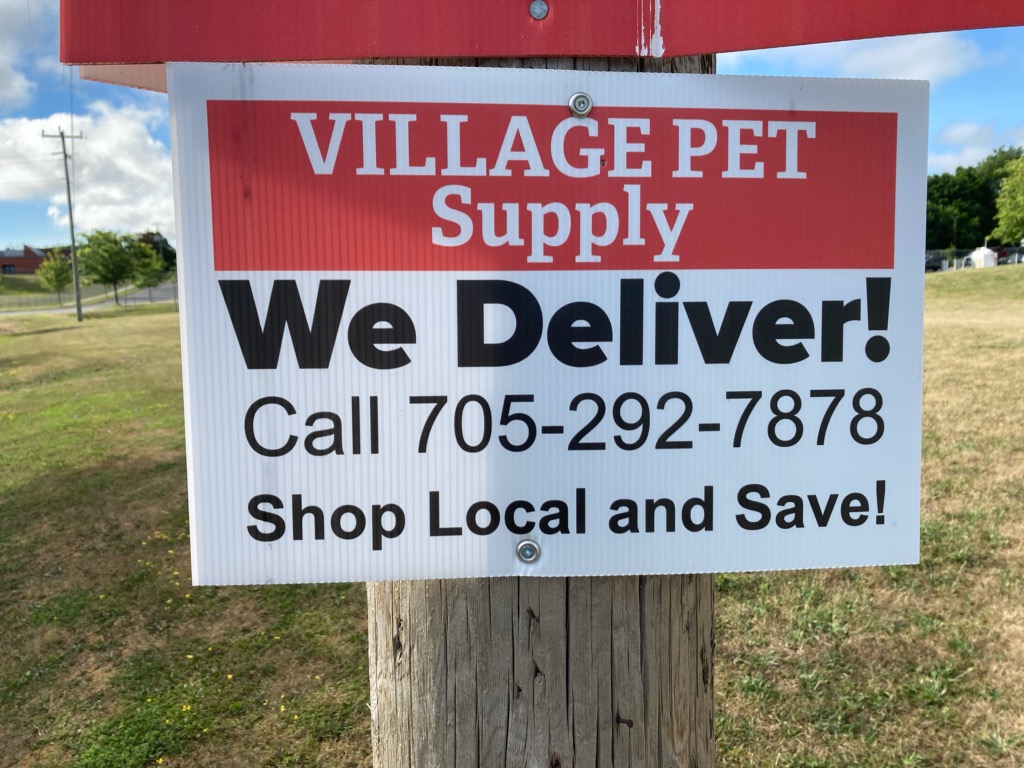 Village Pet Food and Supply Bridgenorth | 871 Ward St, Bridgenorth, ON K0L 1H0, Canada | Phone: (705) 292-7878
