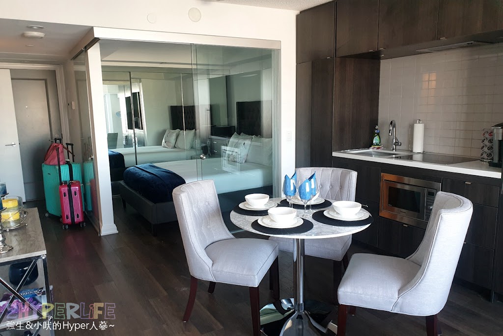 Jet Furnished Suites Yorkville | 155 Yorkville Ave, Toronto, ON M5R 1C4, Canada | Phone: (647) 227-6812