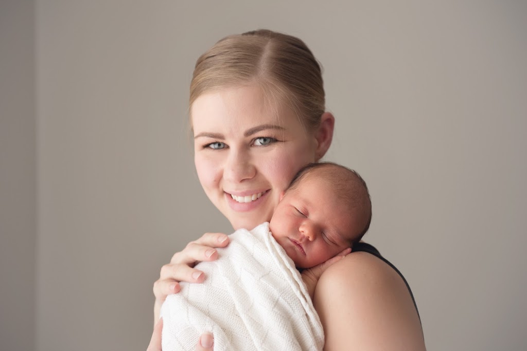 Tamsen Lee Photography | 3839 Victoria Ave, Vineland, ON L0R 2C0, Canada | Phone: (289) 567-0699