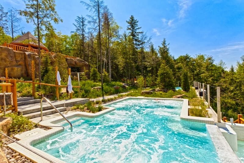 Hôtel Sacacomie | 4000 Chemin Yvon-Plante, Saint-Alexis-des-Monts, QC J0K 1V0, Canada | Phone: (819) 265-4444