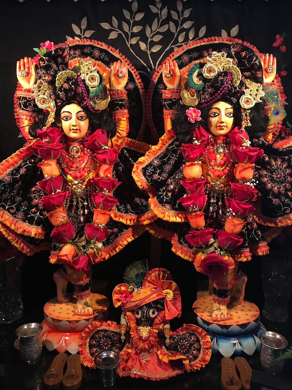 Saranagati Temple | 5280 Venables Valley Rd, Ashcroft, BC V0K 1A0, Canada | Phone: (604) 868-1184