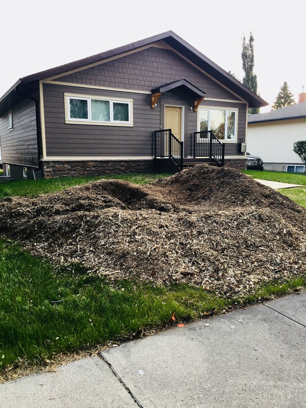 Symmetree Arborist Services | 138 Riverglen Park SE, Calgary, AB T2C 3Z1, Canada | Phone: (587) 229-8060