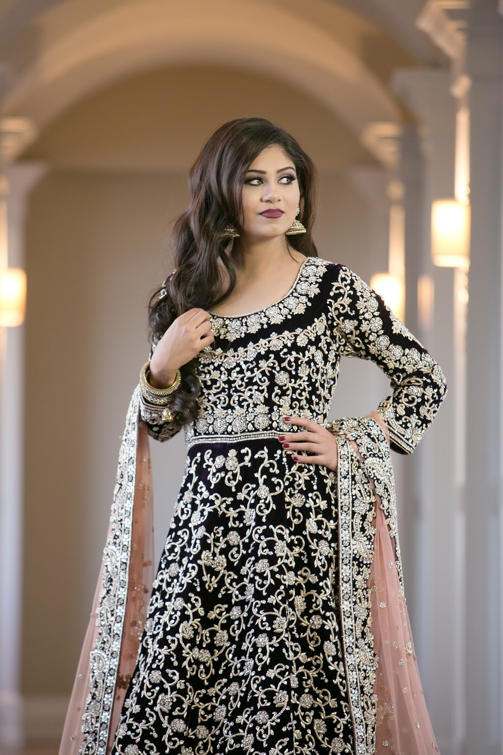 Lavish Bridal Couture | 5700 Falsbridge Drive, Calgary, AB T3J 4X5, Canada | Phone: (403) 273-6905