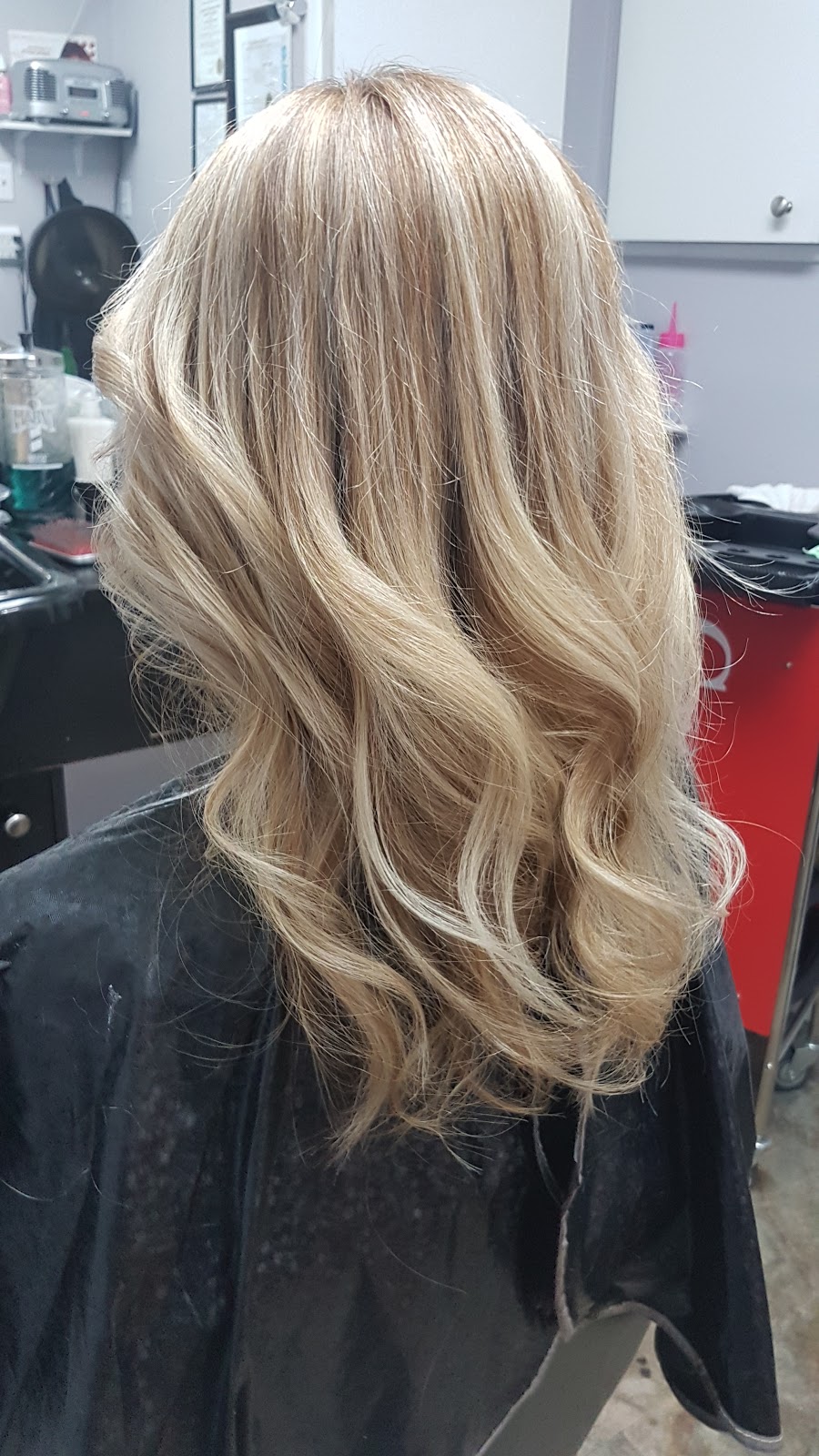 Adrianas Hair Salon | 10 Countryside Ct, Bradford, ON L3Z 2Z8, Canada | Phone: (905) 252-5099