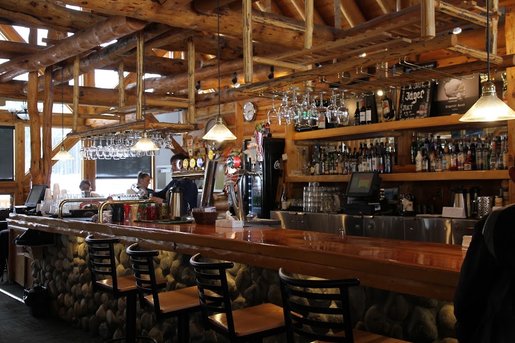 Powder Keg Lounge | 1 Whitehorn Rd, Lake Louise, AB T0L 1E0, Canada | Phone: (403) 522-1328