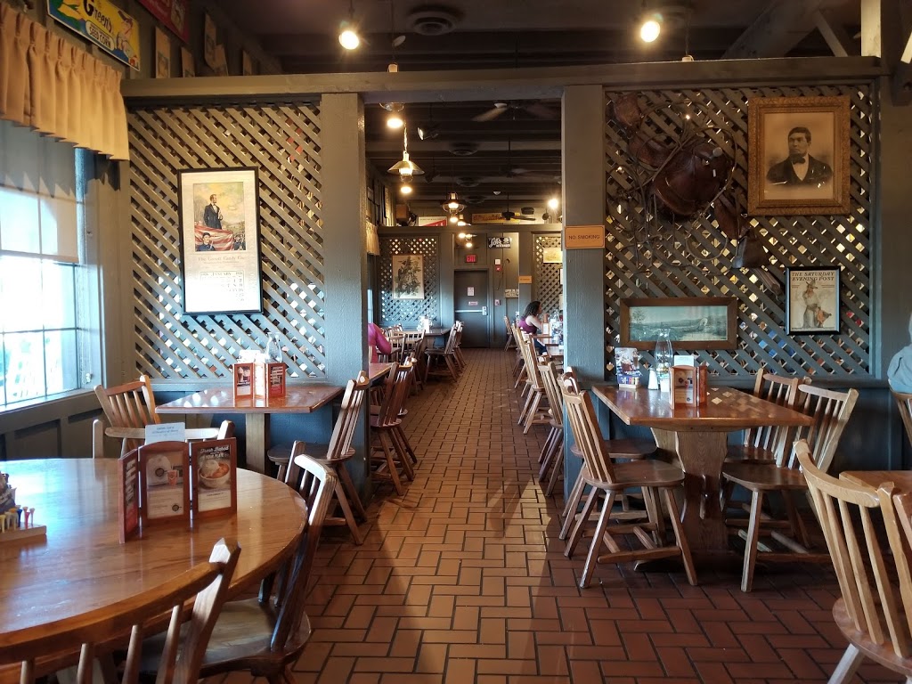 Cracker Barrel Old Country Store | 6643 Transit Rd, Williamsville, NY 14221, USA | Phone: (716) 635-9542
