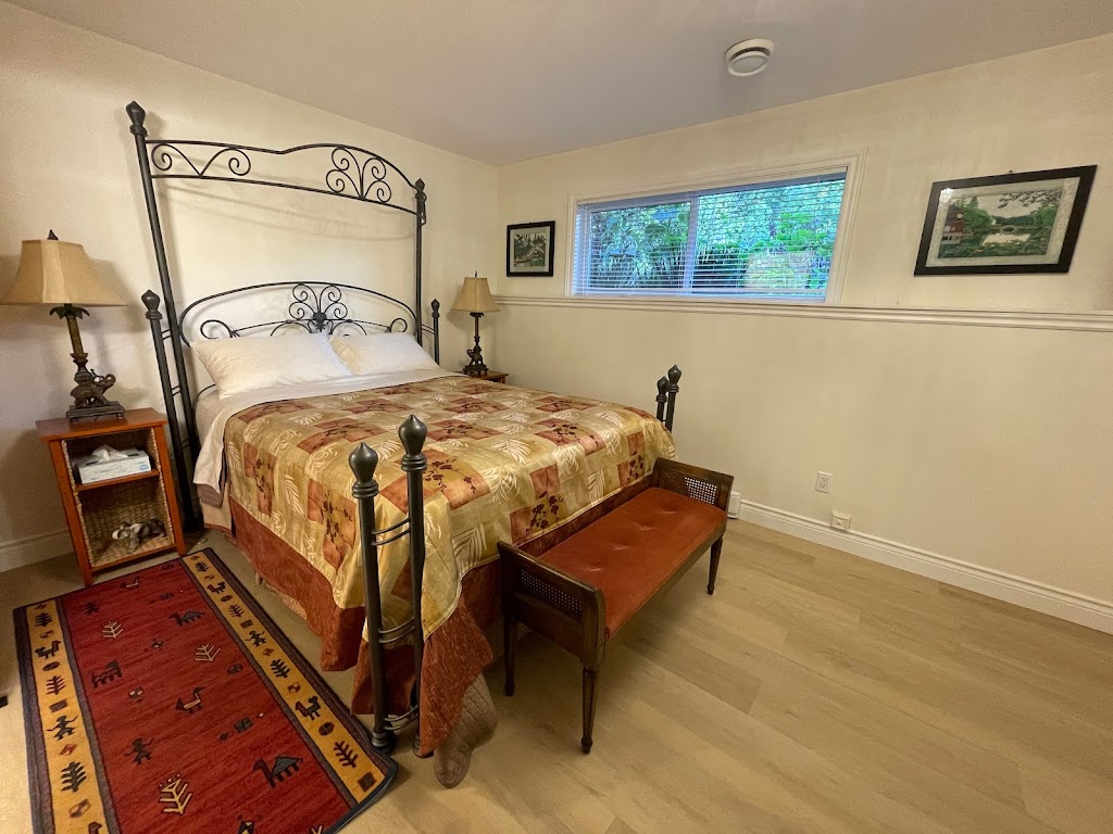 Cedar Acres B&B | 7415 Yake Rd, Fanny Bay, BC V0R 1W0, Canada | Phone: (250) 335-2403