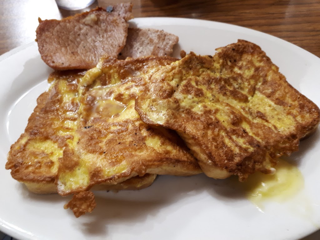 Wexford Restaurant | 2072 Lawrence Ave E, Scarborough, ON M1R 2Z5, Canada | Phone: (416) 755-1229