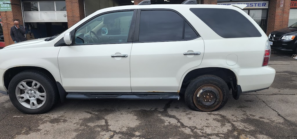 Tow truck | 6730 Opera Glass Crescent, Mississauga, ON L5W 1R7, Canada | Phone: (365) 324-2495
