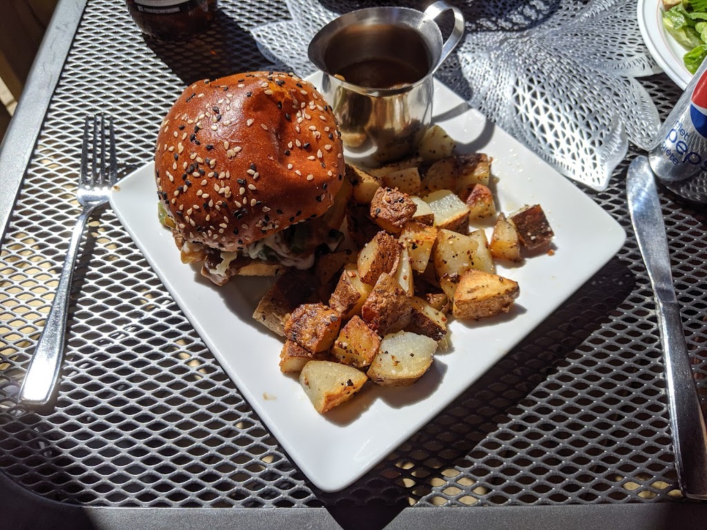 The Blunt Bartender | 563 Prince St, Truro, NS B2N 3J8, Canada | Phone: (902) 843-3843