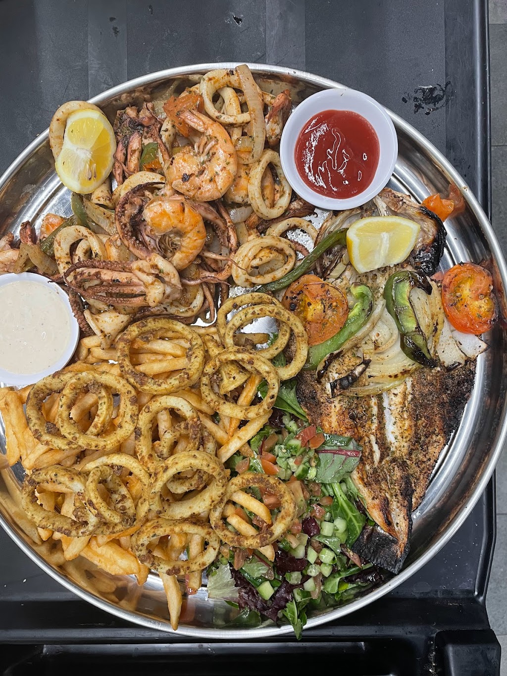 Mermaid Fish & Grill House | 4700 Ridgeway Dr #72, Mississauga, ON L5M 2R9, Canada | Phone: (905) 569-8200