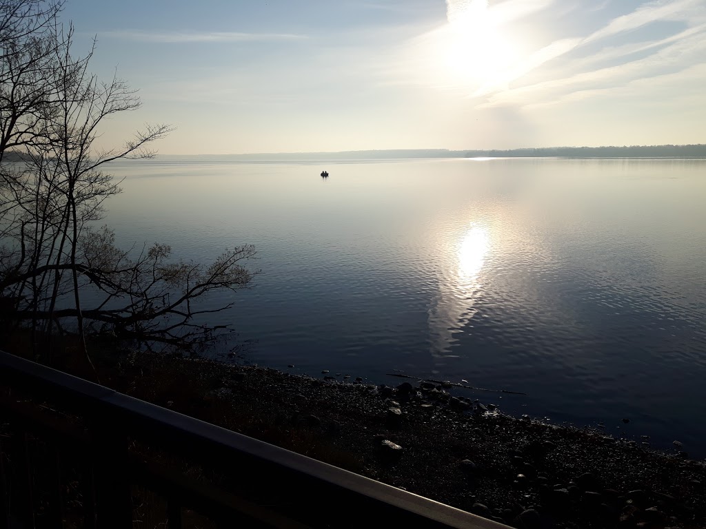 Richmond Manor Bed & Breakfast | 16 Blake St, Barrie, ON L4M 1J6, Canada | Phone: (705) 726-7103