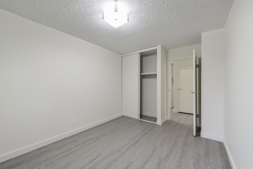 Pembroke Estates | 8630 182 St NW, Edmonton, AB T5T 1M3, Canada | Phone: (780) 413-9365