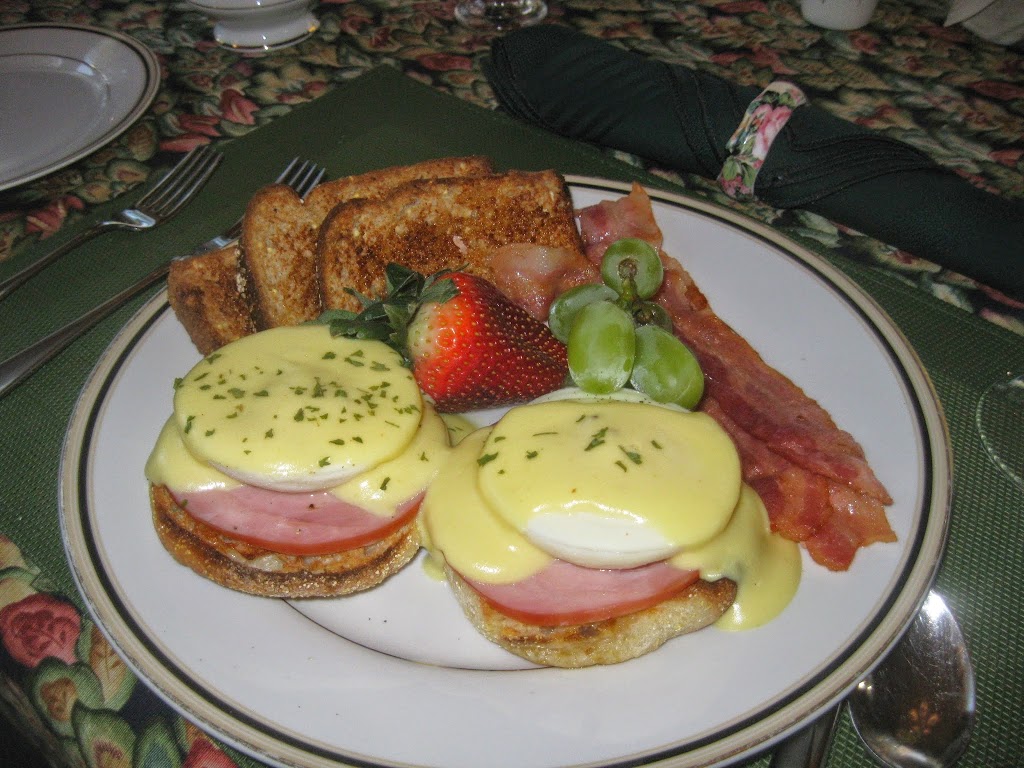 Country Cozy Bed & Breakfast | 1083 Moving Post Rd, Thunder Bay, ON P0T, Canada | Phone: (807) 767-7348