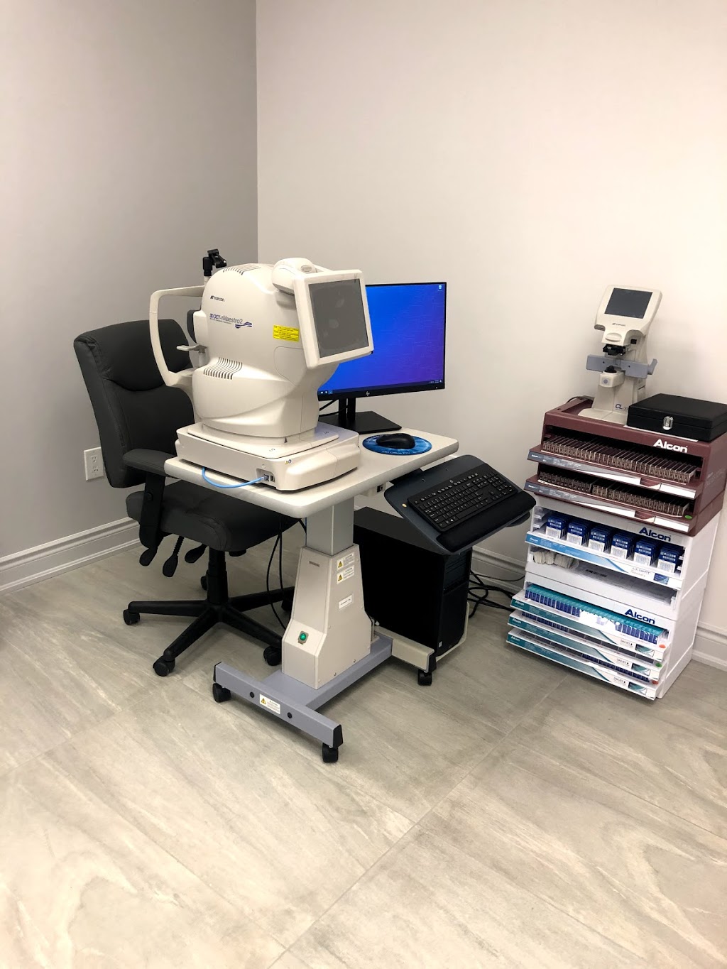 Millcreek Vision Care | 6400 Millcreek Dr Unit 4, Mississauga, ON L5N 3E7, Canada | Phone: (905) 821-9188