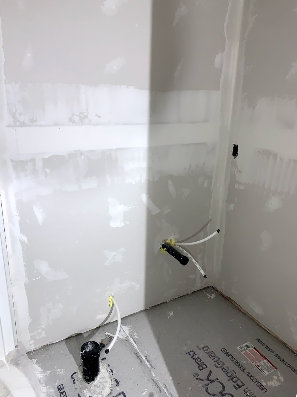 Nand’S handyman | 373 Vincent Dr, Ayr, ON N0B 1E0, Canada | Phone: (519) 781-3447