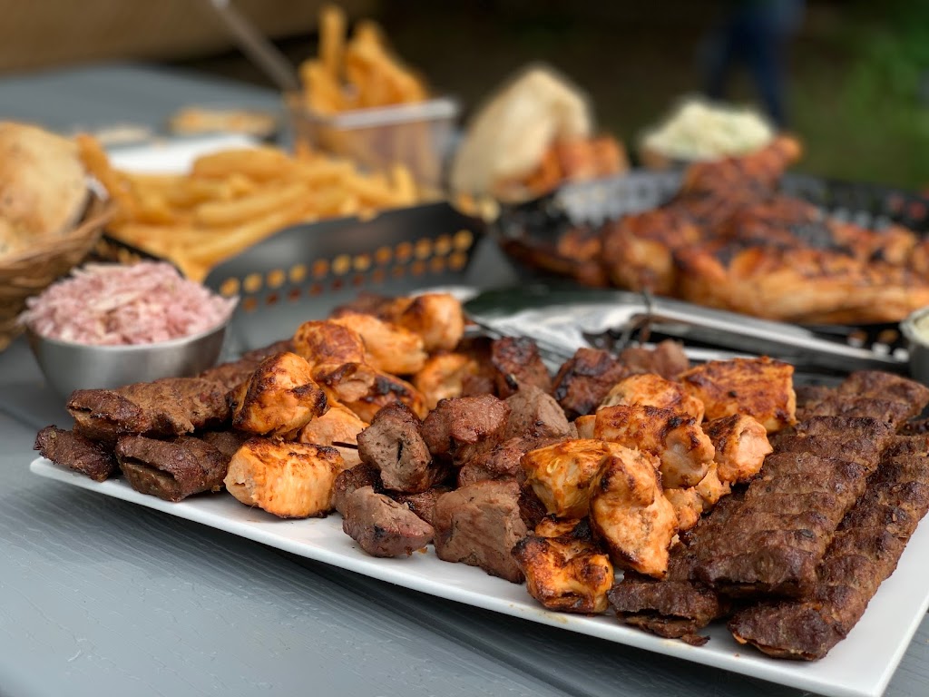 Grillade Damlaj | 1712 Rue DOxford, Saint-Laurent, QC H4L 1B6, Canada | Phone: (514) 337-8333