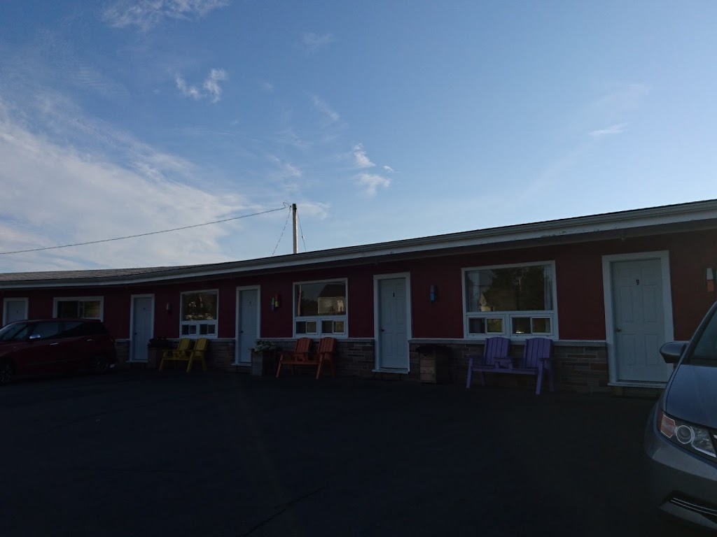Clifty Cove Motel | 8444 Peggys Cove Rd, Indian Harbour, NS B3Z 3R1, Canada | Phone: (902) 823-3178