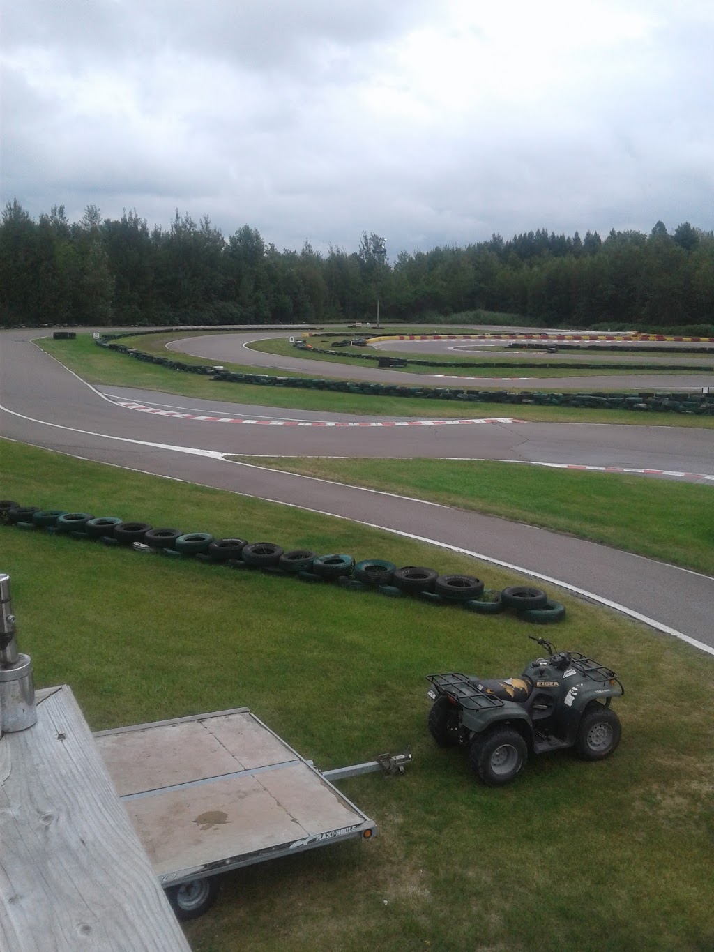 Max Karting | 270 Rue Ludger Rochon, Saint-Roch-de-lAchigan, QC J0K 3H0, Canada | Phone: (514) 949-2808