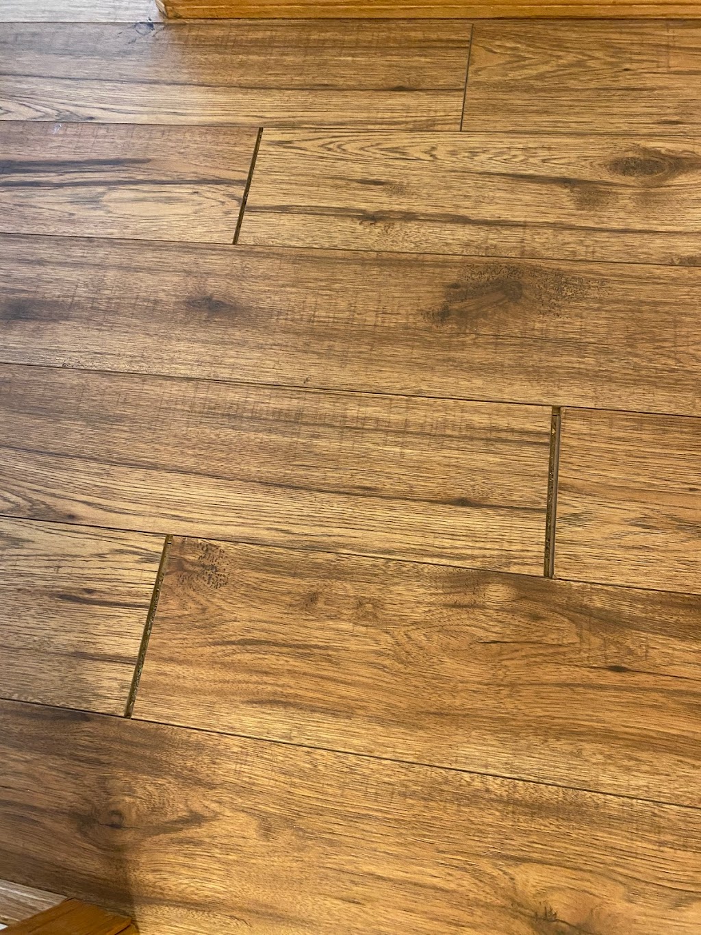 Carleys Flooring | 14325 114 Ave NW, Edmonton, AB T5M 2Y8, Canada | Phone: (780) 453-3088