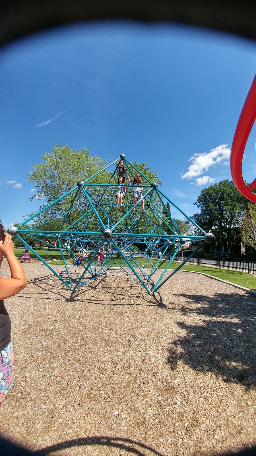 Parc Gentilly Ouest | Rue Belcourt &, Rue Bagot, Longueuil, QC J4M 1S7, Canada | Phone: (450) 463-7311