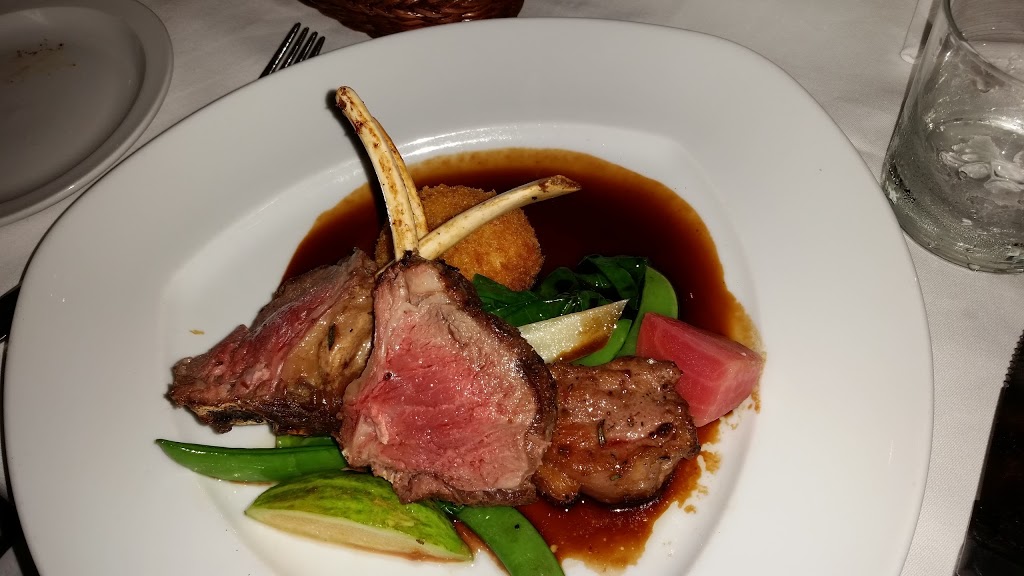 Aqua Grill | 15150 Yonge St, Aurora, ON L4G 1M2, Canada | Phone: (905) 751-0778