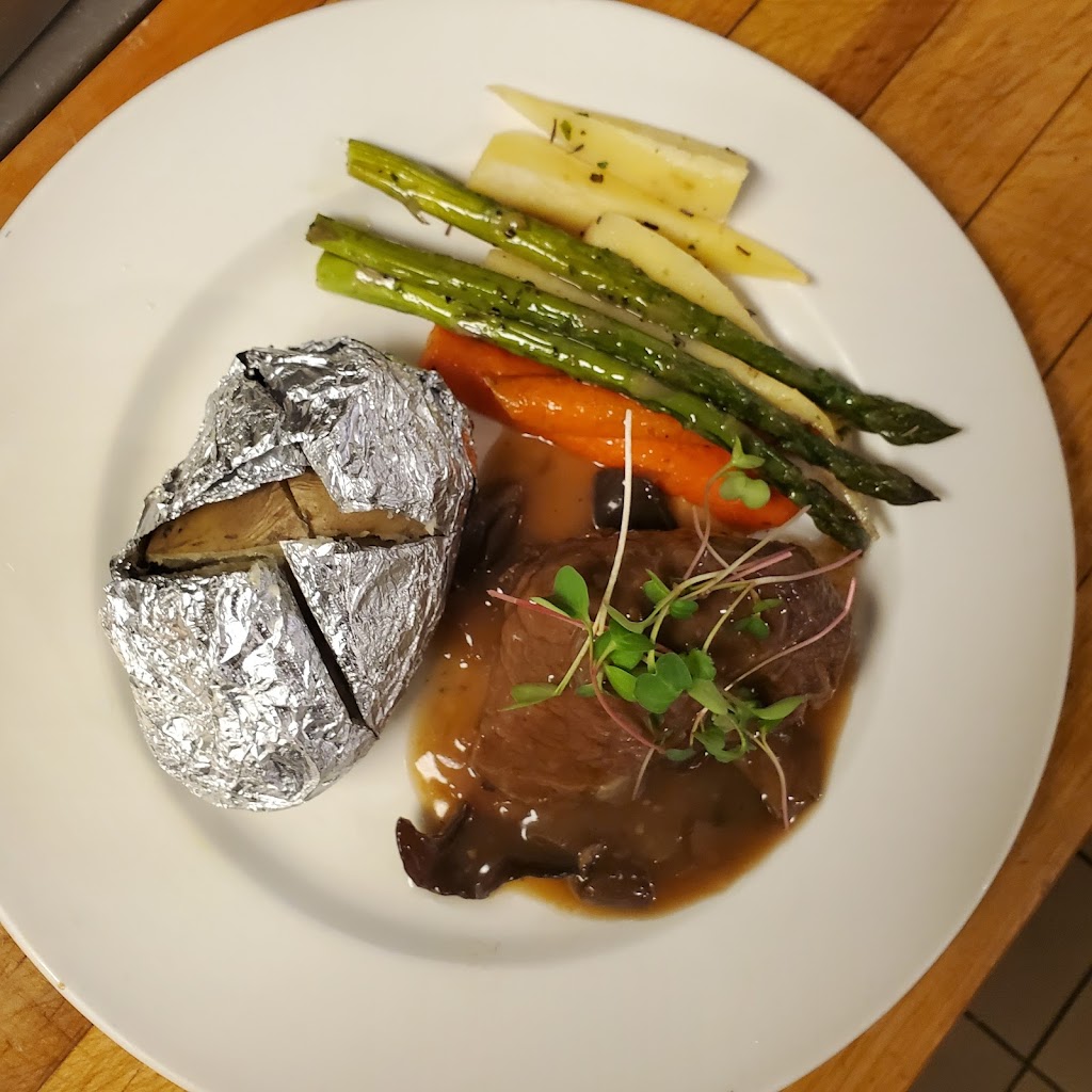 Restaurant LAbordage | 1225 Bd Marcotte, Roberval, QC G8H 2P1, Canada | Phone: (418) 275-7511