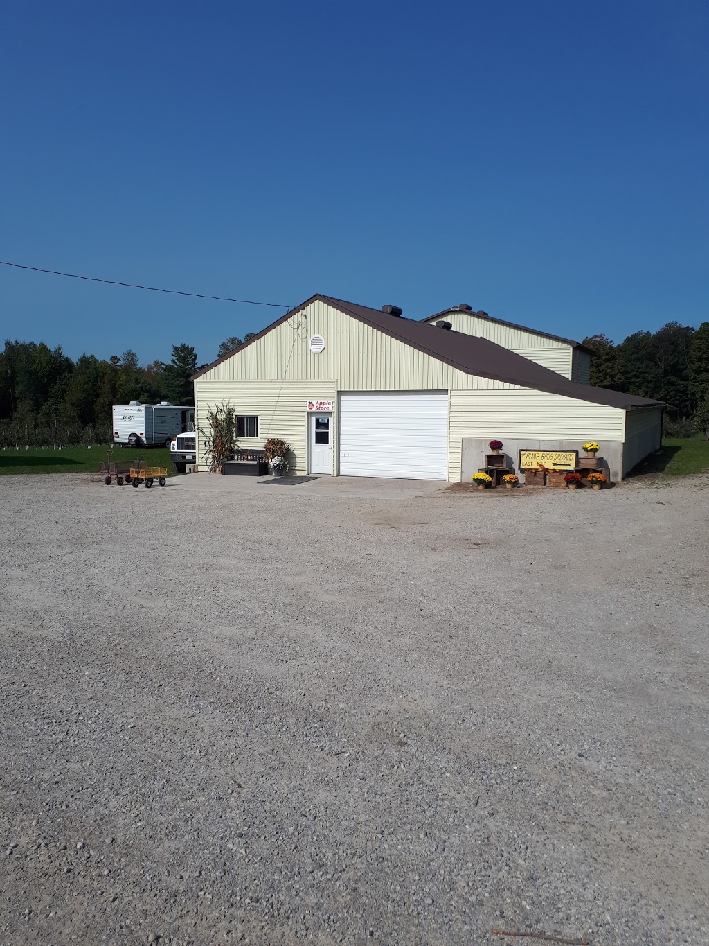 Blakes Apple Orchard | 42933 St Michaels Rd, Brussels, ON N0G 1H0, Canada | Phone: (519) 887-6972
