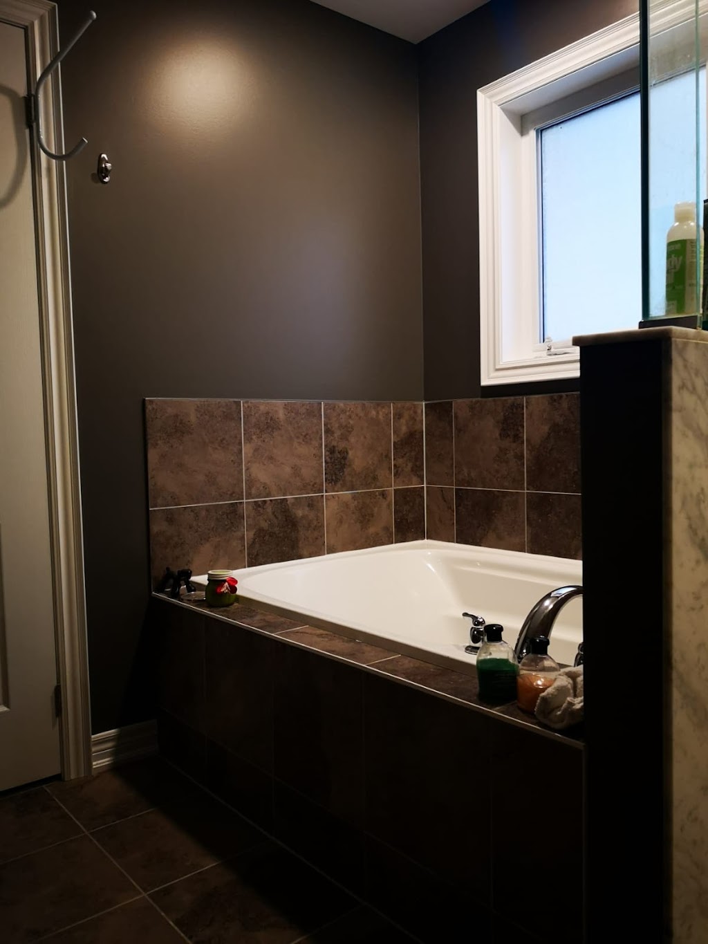 Marks Cutting Edge Painting & Finishing | 173 Ice Palace Cres, Oshawa, ON L1L 0H2, Canada | Phone: (647) 233-6275