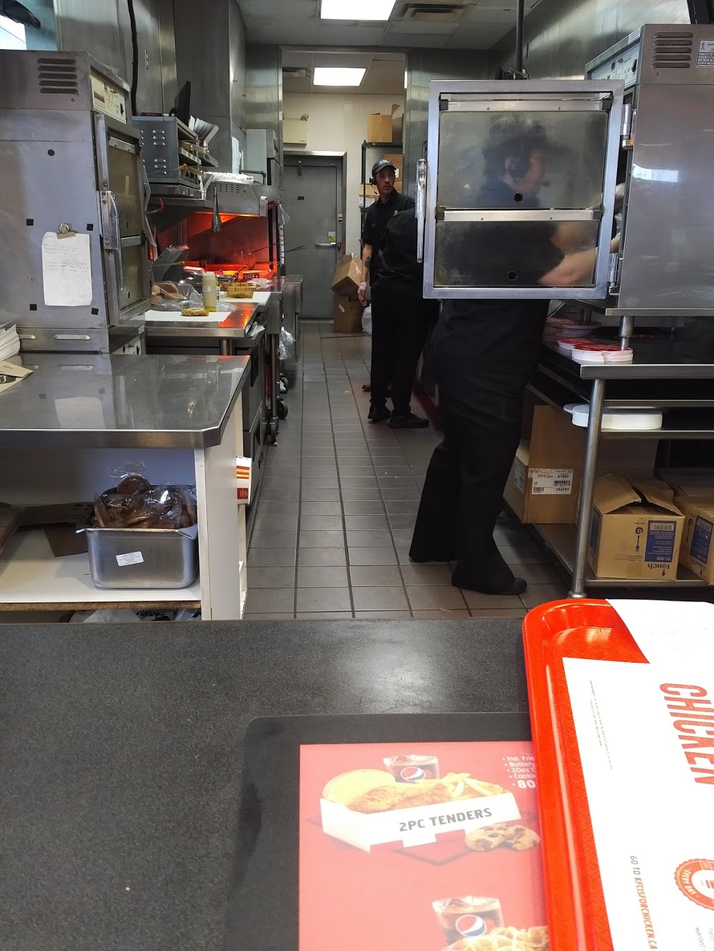 Taco Bell | 166 Simcoe St, Tillsonburg, ON N2G 2J1, Canada | Phone: (519) 842-8481