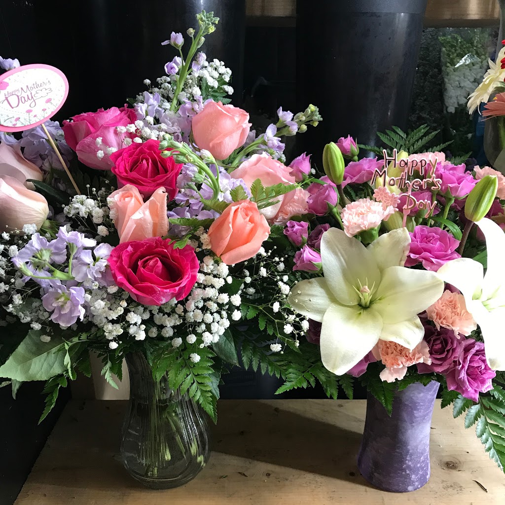 Flamingo Floral & Gifts | 290 Yorktech Dr #19, Markham, ON L6G 0A7, Canada | Phone: (905) 604-8844