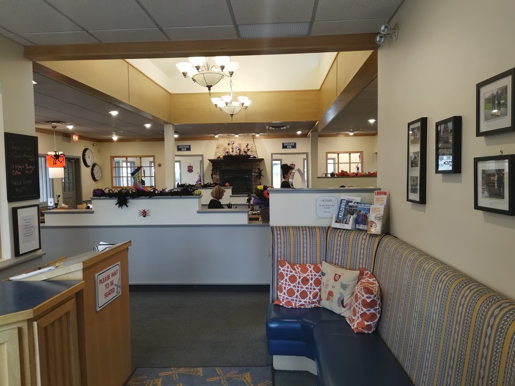De Dutch Pannekoek House | Dilworth Centre, 2385 BC-97, Kelowna, BC V1X 4H9, Canada | Phone: (250) 868-5090