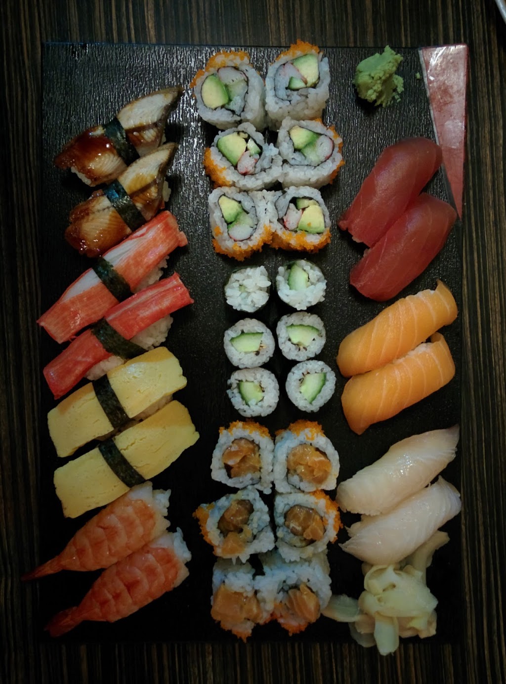 Sushi 88 | 690 Somerset St W, Ottawa, ON K1R 6P4, Canada | Phone: (613) 233-3288