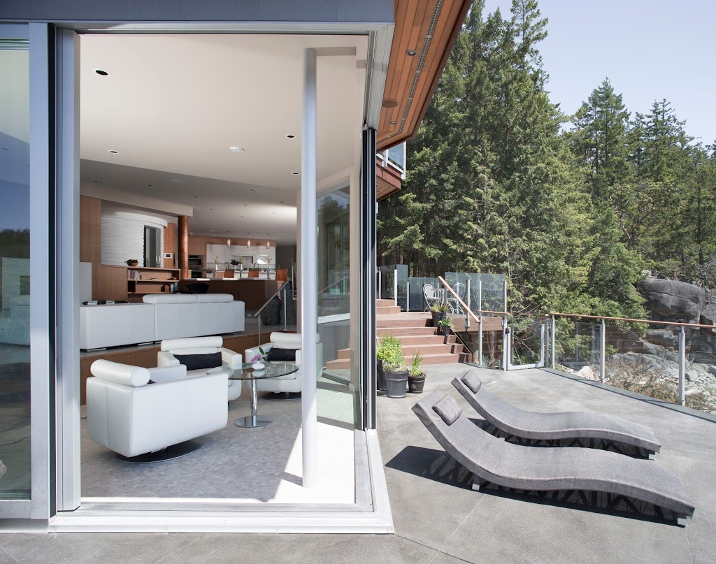 Pointhouse Suites on Sargeant Bay | 7747 Kenyon Rd, Halfmoon Bay, BC V0N 1Y1, Canada | Phone: (604) 885-7735