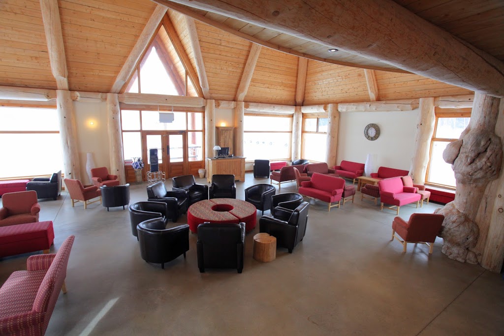 Mont-Tremblant International Airport | 150 Chemin Roger-Hébert, La Macaza, QC J0T 1R0, Canada | Phone: (819) 275-9099